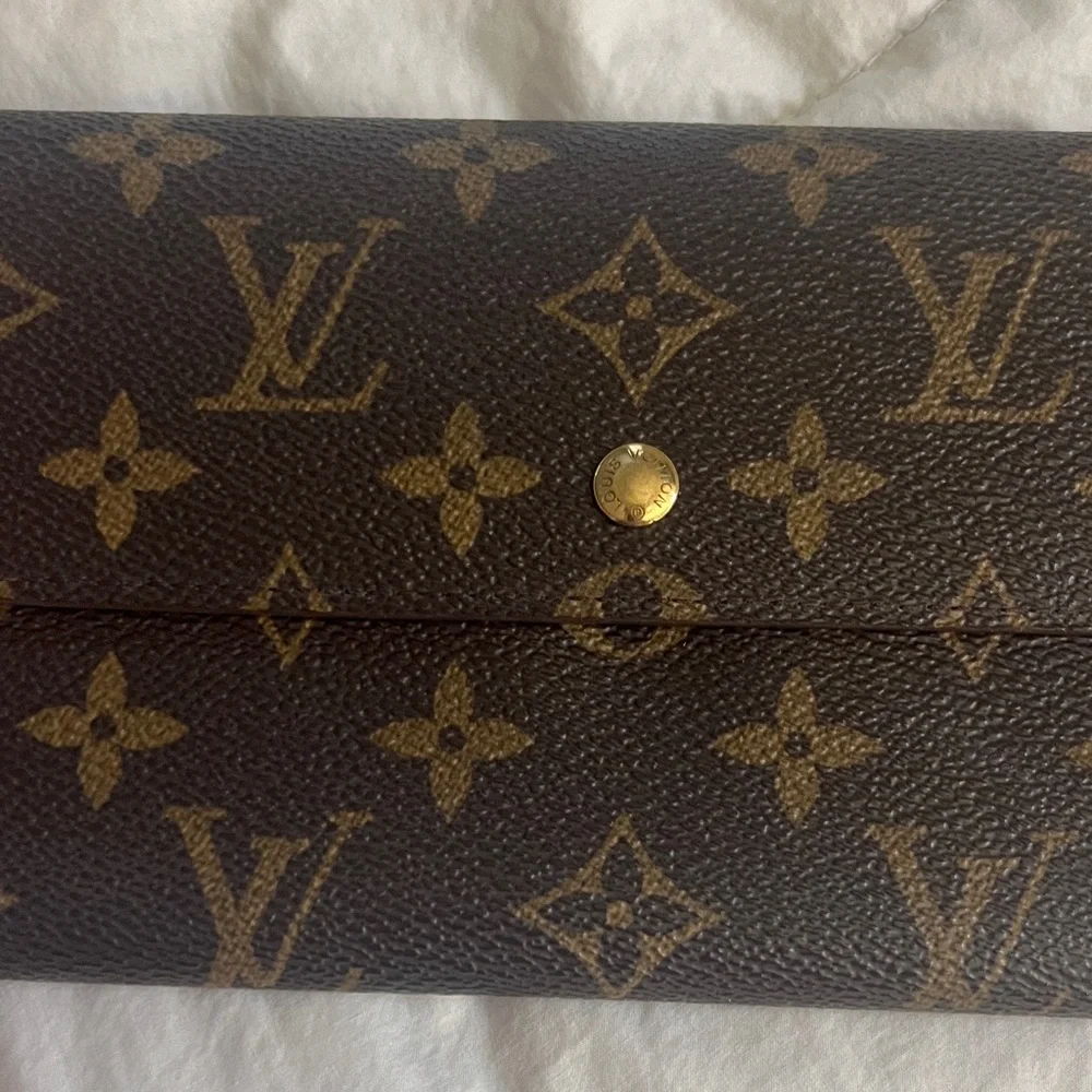 Louis Vuitton Black and Brown Monogram Clutch/Trifold Wallet. - Picture 3 of 14